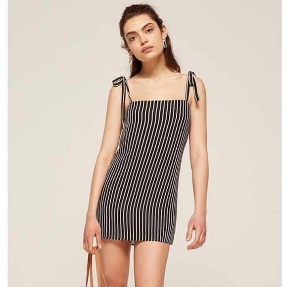 Reformation Dresses & Skirts - FLASH SALE Reformation dixie dress